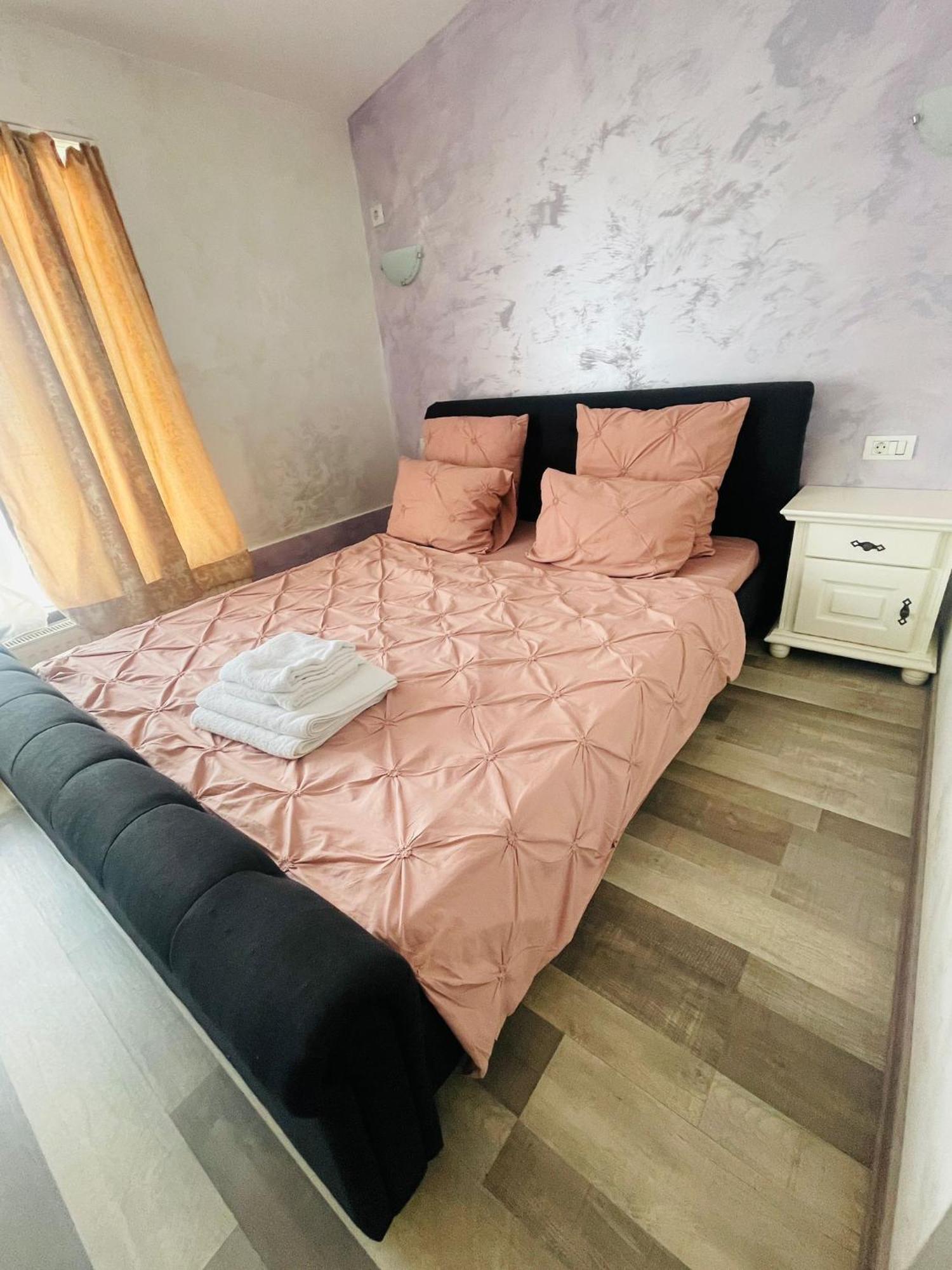 Urban Suites Iasi Exteriör bild